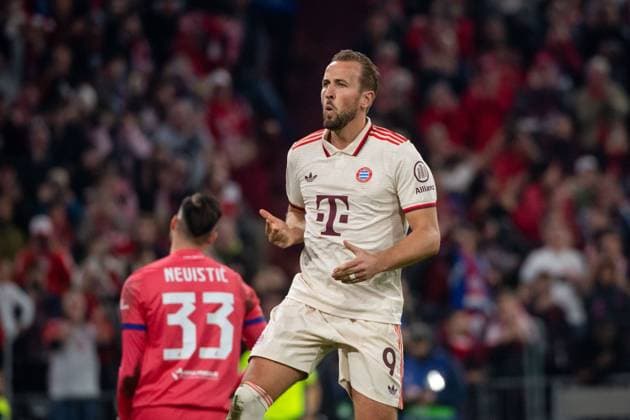 Harry Kane (FC Bayern Muenchen, 09) jubelt ueber das Tor zum 6:2 per Elfmeter, Ivan Nevistic (GNK Dinamo, 33) aergert sich, GER, FC Bayern Muenchen vs. GNK Dinamo Zagreb, Fussball, Champions League, 1. Spieltag, Spielzeit 2024 2025, 17.09.2024 GER, FC Bayern Muenchen vs. GNK Dinamo Zagreb, Fussball, Champions League, 1. Spieltag, Spielzeit 2024 2025, 17.09.2024 Muenchen Copyright: xEibner-Pressefoto Memmlerx EP_MMR