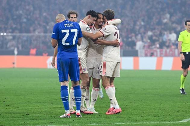 17.09.2024, Fussball, Champions League, 1. Spieltag, Saison 2024 2025, FC Bayern München - Dinamo Zagreb, Aleksandar Pavlovic (FC Bayern München), Leroy Sane (FC Bayern München), Thomas Müller (FC Bayern München) freuen sich über das Tor zum 8:2. xRHR-FOTO TKx Copyright: RHR-FOTOx RHR-FOTO TK