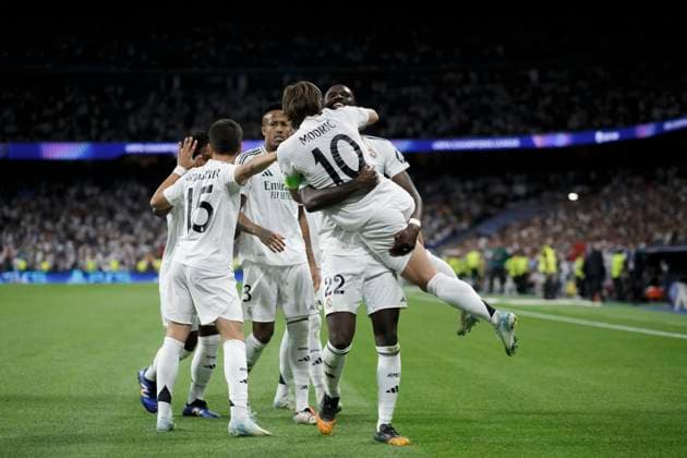 Real Madrid CF v VfB Stuttgart - UEFA Champions League 2024 25 League Phase MD1 Antonio Rudiger of Real Madrid and Luka Modric of Real Madrid celebrate a goal during the UEFA Champions League 2024 25 match between Real Madrid and VfB Stuttgart at Santiago Bernabeu Stadium in Madrid, Spain, on September 17, 2024. Madrid Spain  Copyright: xGuillermoxMartinezx originalFilename:martinez-uefacham240917_npfBE.jpg