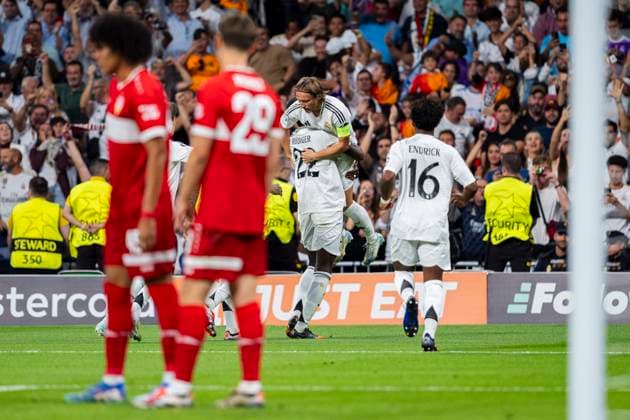 Real Madrid CF v VfB Stuttgart - UEFA Champions League 2024 25 League Phase MD1 Antonio Rudiger of Real Madrid CF (L) celebrates his goal with Luka Modric of Real Madrid CF (R) during the UEFA Champions League 2024 25 League Phase MD1 match between Real Madrid C.F. and VfB Stuttgart at Estadio Santiago Bernabeu on September 17, 2024 in Madrid, Spain. Madrid Estadio Santiago Bernabeu Madrid Spain Copyright: xAlbertoxGardinx AGardin_20240917_Football_Champions_Real_Madrid_vs_Stuttgart_230