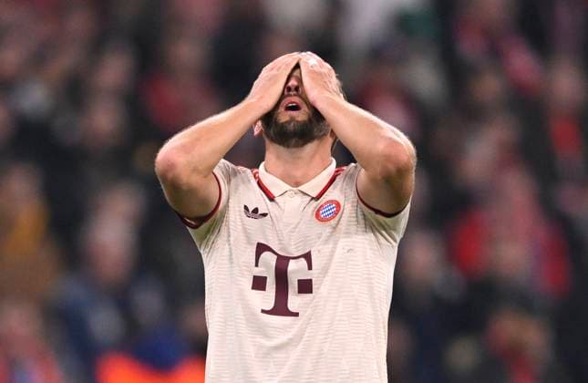 Harry Kane FC Bayern Muenchen FCB (09) Enttaeuschung enttaeuscht nach vergebener Torchance Gestik Geste FC Bayern Muenchen FCB vs GNK Dinamo Zagreb Spieltag 1 17.09.2024 DFL REGULATIONS PROHIBIT ANY USE OF PHOTOGRAPHS AS IMAGE SEQUENCES AND OR QUASI-VIDEO FC Bayern Muenchen FCB vs GNK Dinamo Zagreb