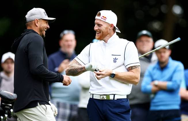 Cricketer Ben Stokes and Rugby League player Jon Wilkin share a joke. BMW PGA, Golf Herren Championship, Celebrity Pro-Am, Golf, Wentworth, Surrey, UK - 18 Sep 2024  Copyright: xJamesxMarsh Shutterstockx 14726391j