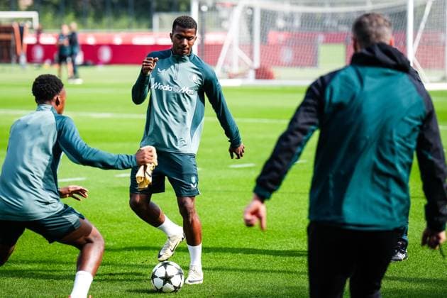 Champions League 2024-2025: training of Feyenoord Rotterdam - Jeyland Mitchell of Feyenoord during the training of Feyenoord in preparation of the Champions League duel against Bayer 04 Leverkussen at Trainingscomplex 1908 on 18 September 2024 in Rotterdam, The Netherlands. Copyright: xYannickxVerhoevenx