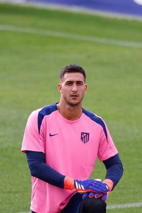 September 18, 2024, Majadahonda, Madrid, SPAIN: Juan Musso of Atletico de Madrid looks on during the training day of Atletico de Madrid ahead of the UEFA Champions League, football match against RB Leipzig, at Ciudad Deportiva Wanda Atletico de Madrid on September 18, 2024, in Majadahonda, Madrid, Spain. Majadahonda SPAIN - ZUMAa181 20240918_zaa_a181_029 Copyright: xDennisxAgyemanx