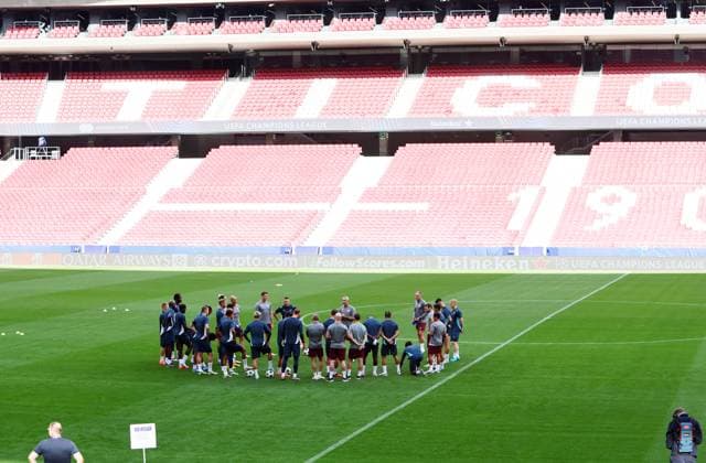 Atletico Madrid - RB Leipzig CL MD-1 Madrid, 18.09.2024, Estadio Wanda Metropolitano, Fussball , UEFA Champions League, 1. Spieltag, Atletico Madrid vs. RB Leipzig , Matchday-1, Abschlusstraining RB Leipzig , Im Bild; Spielerkreis um Trainer Marco Rose, RB Leipzig , Only editorial use! , UEFA regulations prohibit any use of photographs as image sequences and or quasi-video ,