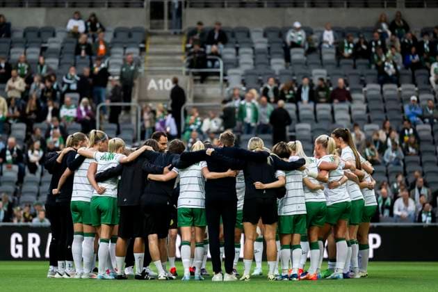 240918 Players of Hammarby ahead of the UEFA Women s Champions League qualifying football match between Hammarby and Benfica on September 18, 2024 in Stockholm. Photo: Simon Hastegard BILDBYRAN kod SH SH0522 fotboll football soccer fotball champions league hammarby benfica dam bbeng Copyright: SIMONxHASTEGARD BB240918SH004