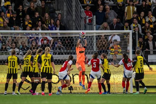 240918 Goalkeeper Jennifer Falk of Häcken during the UEFA Women s Champions League qualifying match between Häcken and Arsenal on September 18, 2024 in Gothenburg. Photo: Mathias Bergeld BILDBYRAN kod MB MB0965 fotboll football soccer fotball champions league häcken arsenal dam bbeng kval kvalifisering qualification women kvinner bbauto Copyright: MATHIASxBERGELD BB240918MB025