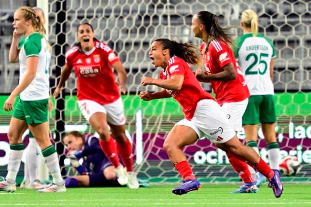 STOCKHOLM, SWEDEN 20240918 Benfica s 8 Andreia Norton celebrates after her goal 1-2 during Wednesday s football match, qualifying for the Chamions League, between Hammarby IF and Benfica at Tele2 Arena. Stockholm, Sweden 18 September 2024. STOCKHOLM SWEDEN x10030x