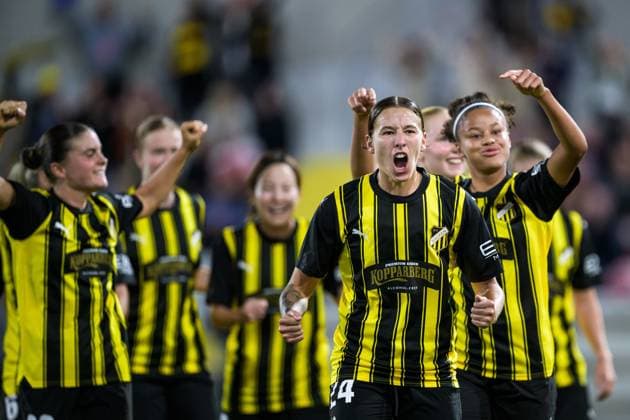 240918 Tabby Tindell of Häcken celebrate the 1-0 goal with teammates during the UEFA Women s Champions League qualifying match between Häcken and Arsenal on September 18, 2024 in Gothenburg. Photo: Mathias Bergeld BILDBYRAN kod MB MB0965 fotboll football soccer fotball champions league häcken arsenal dam bbeng kval kvalifisering qualification women kvinner jubel Copyright: MATHIASxBERGELD BB240918MB059