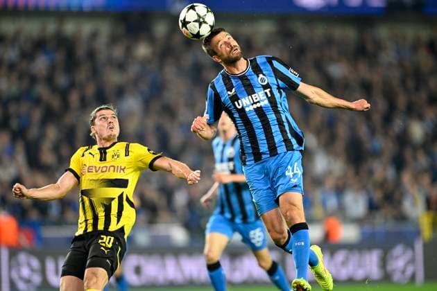 Club Brugge v Borussia Dortmund - UEFA Champions League BRUGGE, BELGIUM - SEPTEMBER 18 : Sabitzer Marcel midfielder of Borussia Dortmund and Mechele Brandon defender of Club Brugge during the UEFA Champions League - League phase matchday 1 match between Club Brugge and Borussia Dortmund at the Jan Breydel stadium on September 18, 2024 in Bruges , Belgium , 18 09 2024 Brugge Belgium  Copyright: xNicoxVereeckenx