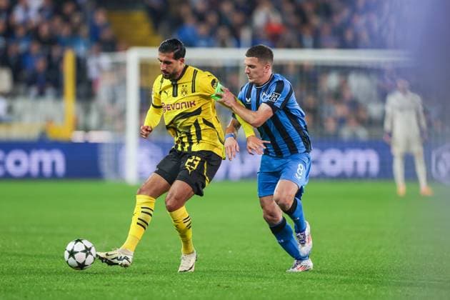 18.09.2024, Fussball, Saison 2024 2025, UEFA Champions League, 1. Spieltag, FC Brügge - Borussia Dortmund, v. l. Emre Can (Borussia Dortmund), Christos Tzolis (Club Brugge) im Duell, Brügge Jan Breydel Stadion Belgien xRHR-FOTO DEx Copyright: DennisxEwert RHR-FOTOx RHR-FOTO DE