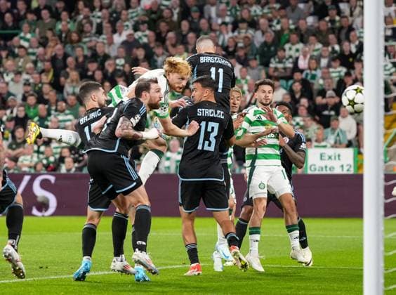 Liam Scales of Celtic heads past Dominik Tabac of Slovan Bratislava to score and give Celtic a 1-0 lead. Celtic v Slovan Bratislava, UEFA Champions League, Group Stage, Football, Celtic Park, Glasgow, Scotland, UK, 18 Sep 2024 EDITORIAL USE ONLY No use with unauthorised audio, video, data, fixture lists, club league logos or live services. Online in-match use limited to 120 images, no video emulation. No use in betting, games or single club league player publications. Copyright: xStuartxWallace Shutterstockx 14722221c