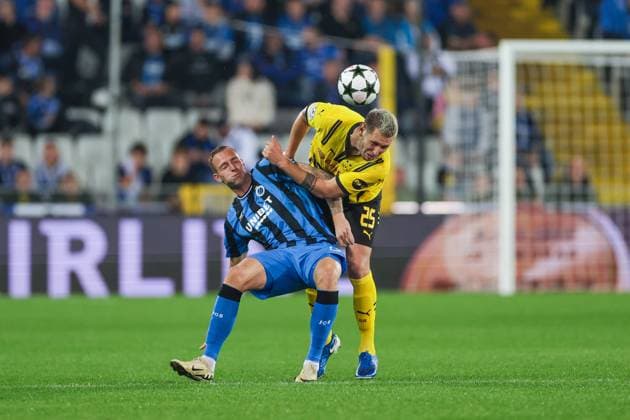 18.09.2024, Fussball, Saison 2024 2025, UEFA Champions League, 1. Spieltag, FC Brügge - Borussia Dortmund, v. l. Christos Tzolis (Club Brugge), Niklas Süle (Borussia Dortmund) im Duell, Brügge Jan Breydel Stadion Belgien xRHR-FOTO DEx Copyright: DennisxEwert RHR-FOTOx RHR-FOTO DE