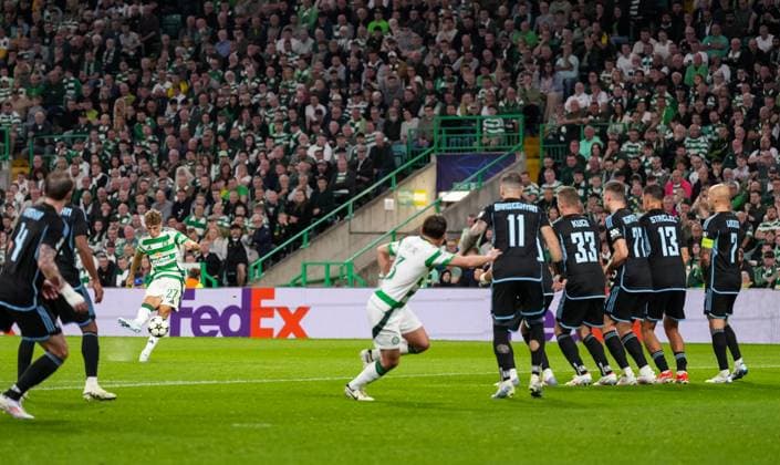 Arne Engels of Celtic takes a free-kick. Celtic v Slovan Bratislava, UEFA Champions League, Group Stage, Football, Celtic Park, Glasgow, Scotland, UK, 18 Sep 2024 EDITORIAL USE ONLY No use with unauthorised audio, video, data, fixture lists, club league logos or live services. Online in-match use limited to 120 images, no video emulation. No use in betting, games or single club league player publications. Copyright: xStuartxWallace Shutterstockx 14722221u