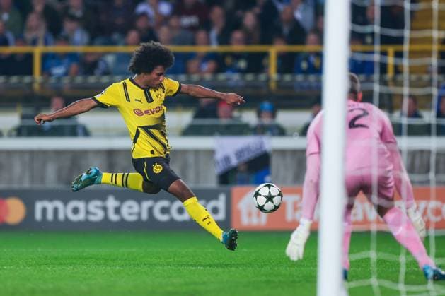 18.09.2024, Fussball, Saison 2024 2025, UEFA Champions League, 1. Spieltag, FC Brügge - Borussia Dortmund, v. l. Karim Adeyemi (Borussia Dortmund), Torwart Simon Mignolet (Club Brugge), Brügge Jan Breydel Stadion Belgien xRHR-FOTO DEx Copyright: DennisxEwert RHR-FOTOx RHR-FOTO DE