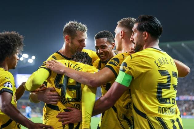 18.09.2024, Fussball, Saison 2024 2025, UEFA Champions League, 1. Spieltag, FC Brügge - Borussia Dortmund, v. l. Karim Adeyemi (Borussia Dortmund), Jamie Jermaine Gittens (Borussia Dortmund), Niklas Süle (Borussia Dortmund), Felix Nmecha (Borussia Dortmund), Nico Schlotterbeck (Borussia Dortmund), Emre Can (Borussia Dortmund) bejubeln das Tor zum 0:1, Brügge Jan Breydel Stadion Belgien xRHR-FOTO DEx Copyright: DennisxEwert RHR-FOTOx RHR-FOTO DE