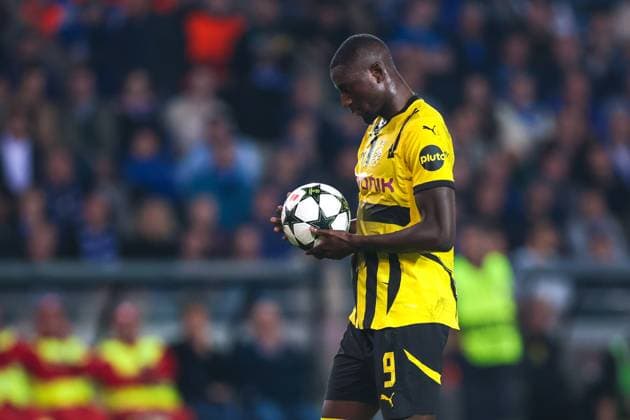 18.09.2024, Fussball, Saison 2024 2025, UEFA Champions League, 1. Spieltag, FC Brügge - Borussia Dortmund, Serhou Guirassy (Borussia Dortmund) geht zum Elfmeterpunkt, Brügge Jan Breydel Stadion Belgien xRHR-FOTO DEx Copyright: DennisxEwert RHR-FOTOx RHR-FOTO DE
