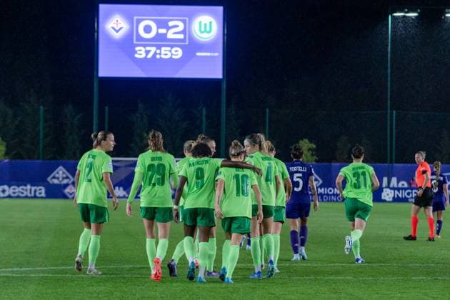 Florence, Italy, September 18th 2024: Alexandra Popp (11 Wolfsburg) scores the third goal during the UEFA Women s Champions League round 2 match between ACF Fiorentina and VfL Wolfsburg at Viola Park in Florence, Italy. (Sara Esposito SPP) Copyright: xSaraxEspositox xSPPx spp-en-SaEsSp-SaraEsposito_SPP_-02164