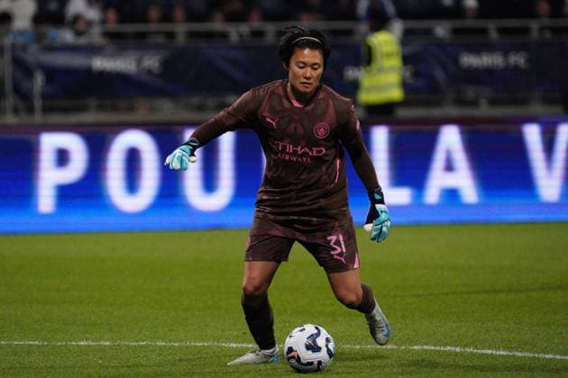 Ayaka Yamashita of Man City Paris FC Women v Manchester City Women, UEFA Women s Champions League, Second Round, Football, Stade Charlety , Paris, France, 18 Sep 2024 EDITORIAL USE ONLY No use with unauthorised audio, video, data, fixture lists, club league logos or live services. Online in-match use limited to 120 images, no video emulation. No use in betting, games or single club league player publications. Copyright: xDavexWinter Shutterstockx 14722161lw