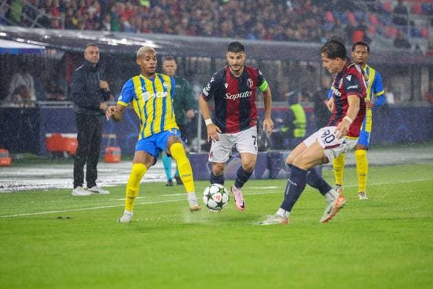 Champions League 2024 25 football match between FC Bologna vs Shakhtar Donetsk Riccardo Orsolini of Bologna FC Riccardo Orsolini of Bologna FC Pedrinho of FC Shakhtar Donetsk During the Champions League match 09 18 2024 Football match between FC Bologna vs Shakhtar Donetsk at the Dall Ara stadium in Bologna BOLOGNA Stadium Dall Ara Bologna ITALY Copyright: xFABIOxSASSOxFabioxSassox 0A4A7063