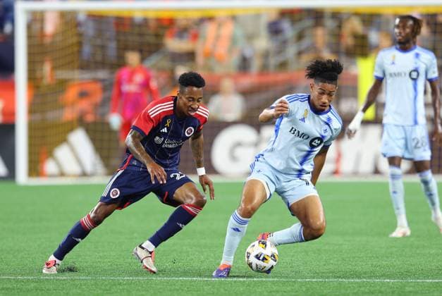 September 18, 2024; Foxborough, MA, USA; New England Revolution midfielder Mark-Anthony Kaye (28) and CF Montreal midfielder Nathan-Dylan Saliba (19) in action during the MLS, Fussball Herren, USA match between CF Montreal and New England Revolution. CSM Foxborough United States - ZUMAc04_ 20240918_zma_c04_005 Copyright: xAnthonyxNesmithx