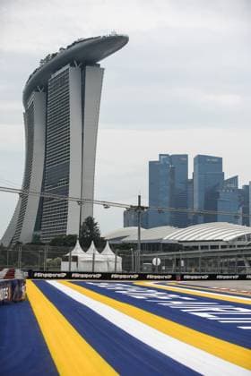 Singapore track, piste, atmosphere skyline during the Formula 1 Singapore Grand Prix 2024, 18th round of the 2024 Formula One World Championship, WM, Weltmeisterschaft from September 20 to 22, 2024 on the Marina Bay Circuit, in Singapore, Singapore - F1 - SINGAPORE GRAND PRIX 2024 DPPI Panoramic  240919_R18_SINGAPORE_DP_XB3_7305