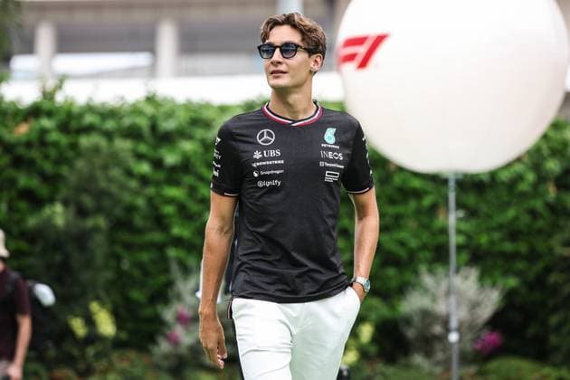 RUSSELL George (gbr), Mercedes AMG F1 Team W15, portrait during the Formula 1 Singapore Grand Prix 2024, 18th round of the 2024 Formula One World Championship, WM, Weltmeisterschaft from September 20 to 22, 2024 on the Marina Bay Circuit, in Singapore, Singapore - F1 - SINGAPORE GRAND PRIX 2024 DPPI Panoramic  240919_R18_SINGAPORE_DP_XB3_7512