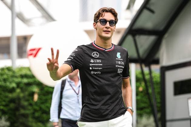 RUSSELL George (gbr), Mercedes AMG F1 Team W15, portrait during the Formula 1 Singapore Grand Prix 2024, 18th round of the 2024 Formula One World Championship, WM, Weltmeisterschaft from September 20 to 22, 2024 on the Marina Bay Circuit, in Singapore, Singapore - F1 - SINGAPORE GRAND PRIX 2024 DPPI Panoramic  240919_R18_SINGAPORE_DP_XB3_7518