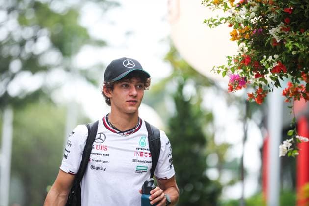 KIMI ANTONELLI Andrea (ita), Junior Driver of Mercedes AMG F1 Team, portrait during the Formula 1 Singapore Grand Prix 2024, 18th round of the 2024 Formula One World Championship, WM, Weltmeisterschaft from September 20 to 22, 2024 on the Marina Bay Circuit, in Singapore, Singapore - F1 - SINGAPORE GRAND PRIX 2024 DPPI Panoramic  240919_R18_SINGAPORE_DP_AV6_1213