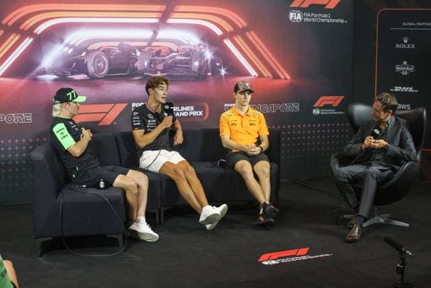 RUSSELL George (gbr), Mercedes AMG F1 Team W15, portrait BOTTAS Valtteri (fin), Stake F1 Team Kick Sauber C44, portrait PIASTRI Oscar (aus), McLaren F1 Team MCL38, portrait press conference, PK, Pressekonferenz during the Formula 1 Singapore Grand Prix 2024, 18th round of the 2024 Formula One World Championship, WM, Weltmeisterschaft from September 20 to 22, 2024 on the Marina Bay Circuit, in Singapore, Singapore - F1 - SINGAPORE GRAND PRIX 2024 DPPI Panoramic 240919_R18_SINGAPORE_DP_XB5_6645_2