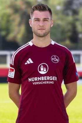 18.09.2024 - 1. FC Nürnberg FCN ( Club ) - 2. Fussball Bundesliga BL - Saison 2024 2025 - Fototermin Porträttermin Vorstellung Präsentation Pressetermin - DaMa - Einzelbild Einzelfoto Portrait Porträt Kopfbild - Robin Knoche (31, 1. FC Nürnberg FCN )