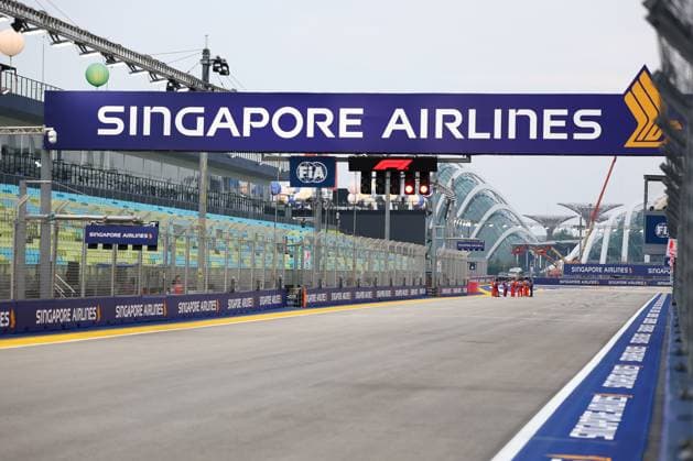 F1 Grand Prix Of Singapore - Previews A general view of pit straight during previews ahead of the F1 Grand Prix of Singapore at Marina Bay Street Circuit in Singapore, Singapore, on September 19, 2024. Singapore Singapore  Copyright: xMorganxHancockx originalFilename:hancock-f1grandp240919_npQ7T.jpg