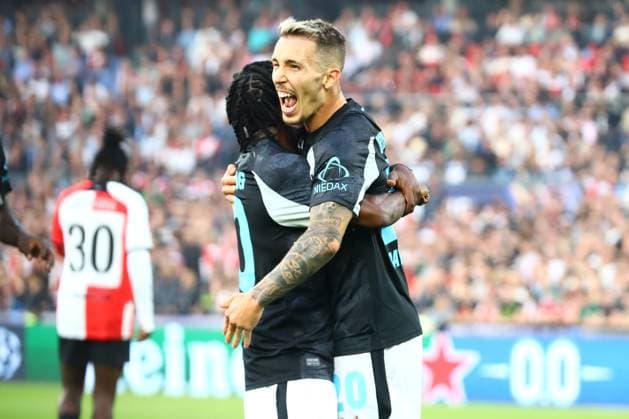 Alex Grimaldo 20 (Bayer 04 Leverkusen) feiert seinen Tor zum 0:2 Feyenoord Rotterdam vs. Bayer 04 Leverkusen, UEFA Champions League, Fussball, 1. Spieltag, Saison 2024 2025, 19.09.2024 Foto: kolbert-press Ant Palmer Stadion Rotterdam De Kuip Niederlande
