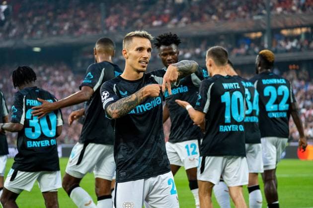 Alejandro Grimaldo (Bayer Leverkusen, 20) nach seinem Tor zum 0:2 Feyenoord Rotterdam vs. Bayer Leverkusen, Fussball, Champions League, 1. Spieltag, Saison 2024 2025, 19.09.2024 Feyenoord Rotterdam vs. Bayer Leverkusen, Fussball, Champions League, 1. Spieltag, Saison 2024 2025, 19.09.2024 Rotterdam Copyright: xEibner-Pressefoto JustinxDerondex EP_JDU