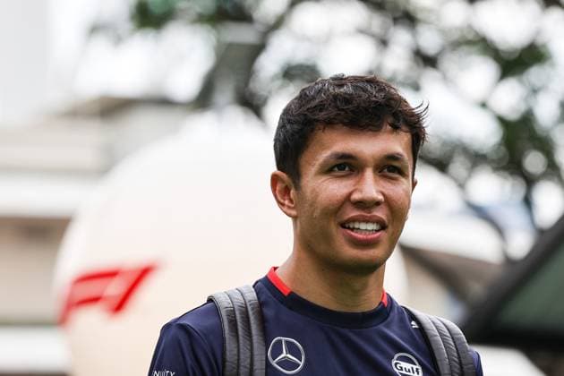 23 Alexander Albon (THA) Williams Racing (GBR) Williams FW46 Mercedes, during the 2024 Formula 1 Singapore Grand Prix, 18th round of the 2024 Formula 1 World Championship, WM, Weltmeisterschaft from September 20 to 22, 2024 at the Singapore Circuit. FORMULE 1 : Grand Prix de Singapour - 19 09 2024 FORMULE 1 : Grand Prix de Singapour - 19 09 2024 MPSAgency Panoramic 
