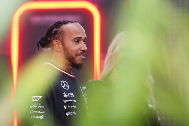 44 Lewis Hamilton (GBR) Mercedes-AMG Petronas Formula One team (DEU) Mercedes W15, during the 2024 Formula 1 Singapore Grand Prix, 18th round of the 2024 Formula 1 World Championship, WM, Weltmeisterschaft from September 20 to 22, 2024 at the Singapore Circuit. FORMULE 1 : Grand Prix de Singapour - 19 09 2024 FORMULE 1 : Grand Prix de Singapour - 19 09 2024 MPSAgency Panoramic 