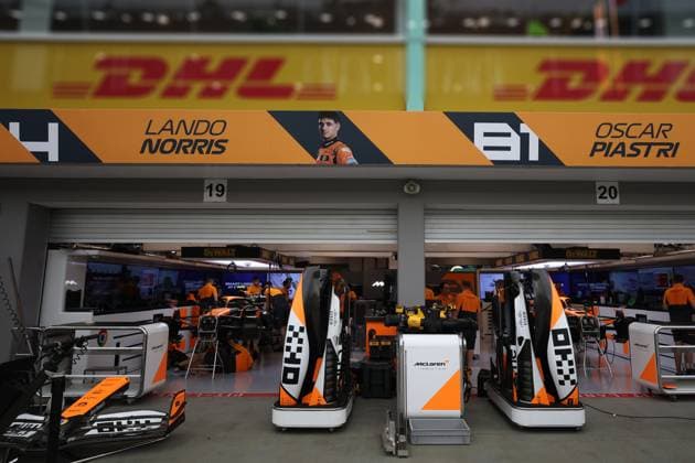 McLaren stand during the 2024 Formula 1 Singapore Grand Prix, 18th round of the 2024 Formula 1 World Championship, WM, Weltmeisterschaft from September 20 to 22, 2024 at the Singapore Circuit. FORMULE 1 : Grand Prix de Singapour - 19 09 2024 FORMULE 1 : Grand Prix de Singapour - 19 09 2024 MPSAgency Panoramic 