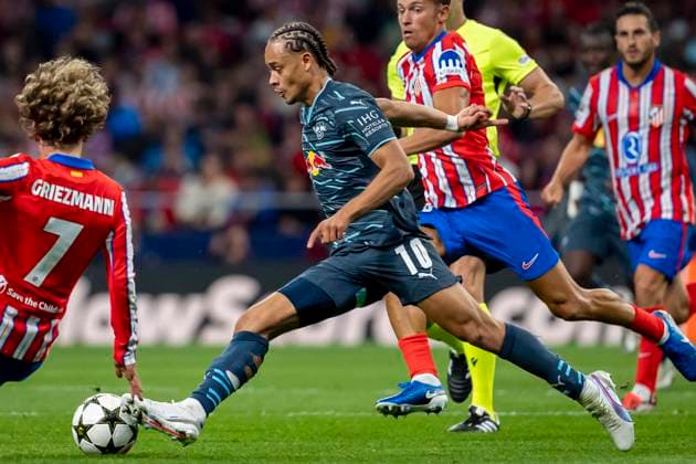 Atletico de Madrid v RB Leipzig - UEFA Champions League 2024 25 League Phase MD1 Xavi Simons of RB Leipzig (C) in action with the ball during the UEFA Champions League 2024 25 League Phase MD1 match between Atletico de Madrid and RB Leipzig at Estadio Civitas Metropolitano on September 19, 2024 in Madrid, Spain. Madrid Estadio Civitas Metropolitano Madrid Spain Copyright: xAlbertoxGardinx AGardin_20240919_Football_Champions_Atletico_Leipzig_327