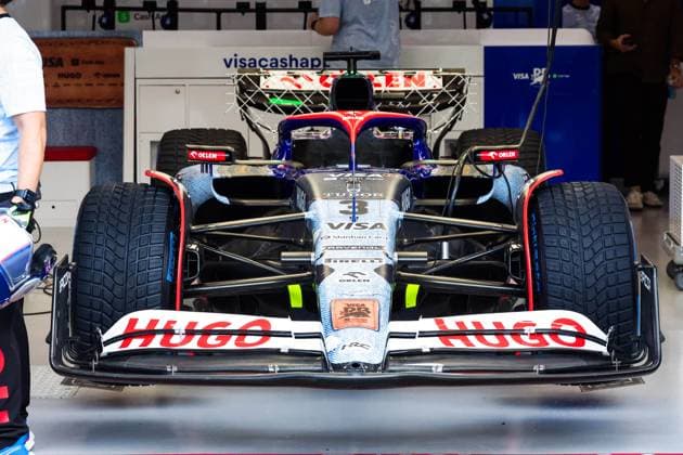 Visa Cash App RB F1 Team VCARB 01, mechanical detail during the Formula 1 Singapore Grand Prix 2024, 18th round of the 2024 Formula One World Championship, WM, Weltmeisterschaft from September 20 to 22, 2024 on the Marina Bay Circuit, in Singapore, Singapore - F1 - SINGAPORE GRAND PRIX 2024 DPPI Panoramic  240920_R18_SINGAPORE_DP_FGDN4678