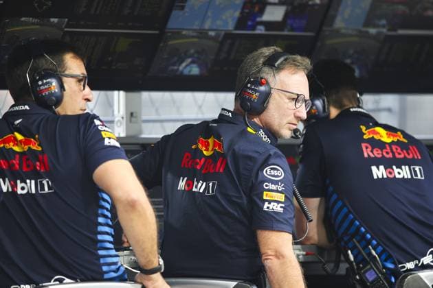HORNER Christian (gbr), Team Principal of Red Bull Racing, portrait during the Formula 1 Singapore Grand Prix 2024, 18th round of the 2024 Formula One World Championship, WM, Weltmeisterschaft from September 20 to 22, 2024 on the Marina Bay Circuit, in Singapore, Singapore - F1 - SINGAPORE GRAND PRIX 2024 DPPI Panoramic  240920_R18_SINGAPORE_DP_XB3_9745