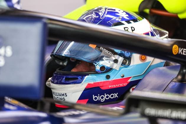 COLAPINTO Franco (arg), Williams Racing FW46, portrait during the Formula 1 Singapore Grand Prix 2024, 18th round of the 2024 Formula One World Championship, WM, Weltmeisterschaft from September 20 to 22, 2024 on the Marina Bay Circuit, in Singapore, Singapore - F1 - SINGAPORE GRAND PRIX 2024 DPPI Panoramic  240920_R18_SINGAPORE_DP_XB3_9676