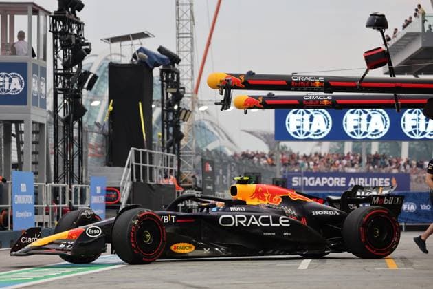 20.09.2024, Marina Bay Street Circuit, Singapore, FORMULA 1 SINGAPORE AIRLINES SINGAPORE GRAND PRIX 2024,im Bild Sergio Perez (MEX), Oracle Red Bull Racing Defodi-506_20240920_hbr_0039