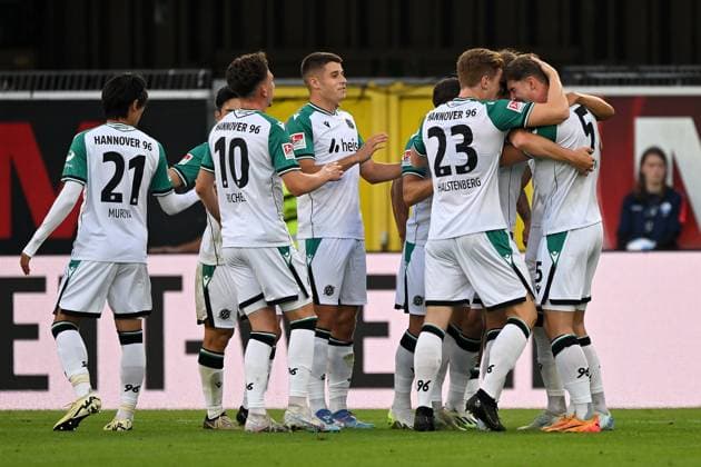 Paderborn, Home Deluxe Arena, 20.09.24, GER, Herren, 2.Bundesliga, Saison 2024-2025, SC Paderborn 07 - Hannover 96 Bild: BartÅ‚omiej WDOWIK (Hannover) jubelt nach seinem Tor zum 1:1 Only for editorial use! DFL regulations prohibit any use of photographs as image sequences and or quasi-video. NRW Deutschland