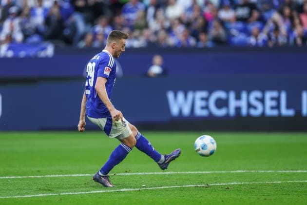 20.09.2024, Fussball, Saison 2024 2025, 2. Bundesliga, 5. Spieltag, FC Schalke 04 - SV Darmstadt 98, Tobias Mohr (FC Schalke 04) erzielt das Tor zum 1 zu 0. Gelsenkirchen Veltins Arena NRW Deutschland xRHR-FOTO TRx