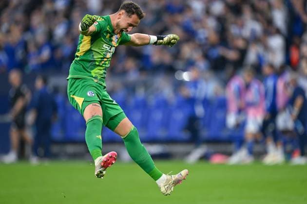 20.09.2024, Fussball, 2. Bundesliga, 29. Spieltag Saison 2024 2025, FC Schalke 04 - SV Darmstadt, Torwart Justin Heekeren (FC Schalke 04) Gelsenkirchen Veltins-Arena Nordrhein-Westfalen Deutschland xRHR-FOTO TKx