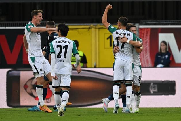Paderborn, Home Deluxe Arena, 20.09.24, GER, Herren, 2.Bundesliga, Saison 2024-2025, SC Paderborn 07 - Hannover 96 Bild: BartÅ‚omiej WDOWIK (Hannover) jubelt nach seinem Tor zum 1:1 Only for editorial use! DFL regulations prohibit any use of photographs as image sequences and or quasi-video. NRW Deutschland