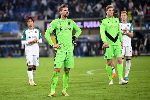 Paderborn, Home Deluxe Arena, 20.09.24, GER, Herren, 2.Bundesliga, Saison 2024-2025, SC Paderborn 07 - Hannover 96 Bild: Torwart Ron-Robert ZIELER (Hannover) Only for editorial use! DFL regulations prohibit any use of photographs as image sequences and or quasi-video. NRW Deutschland