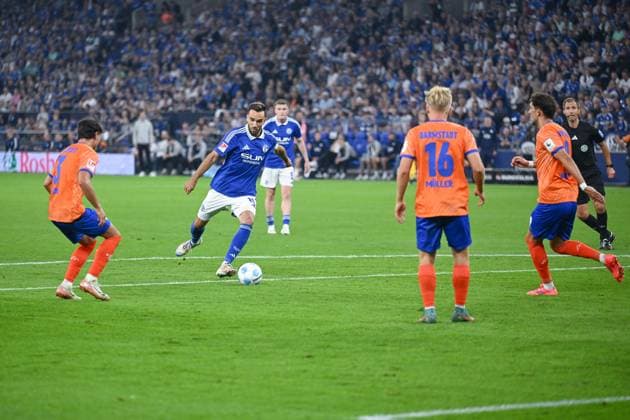 20.09.2024, Fussball, 2. Bundesliga, 29. Spieltag Saison 2024 2025, FC Schalke 04 - SV Darmstadt, Kenan Karaman (FC Schalke 04) Gelsenkirchen Veltins-Arena Nordrhein-Westfalen Deutschland xRHR-FOTO TKx