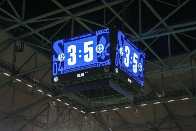 Sport Bilder des Tages 20.09.2024, Fussball, Saison 2024 2025, 2. Bundesliga, 5. Spieltag, FC Schalke 04 - SV Darmstadt 98, Endstand auf dem Videowürfel. Gelsenkirchen Veltins Arena NRW Deutschland xRHR-FOTO TRx