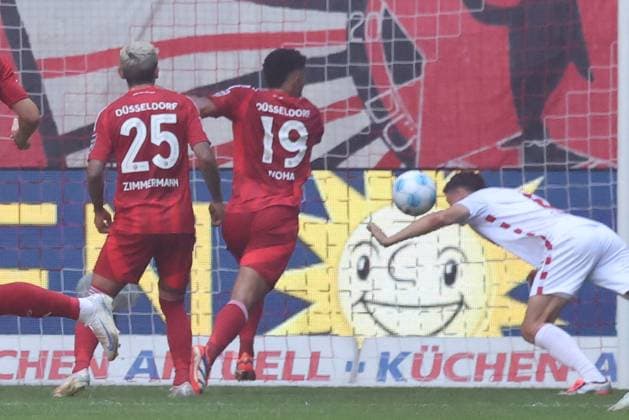 GER, 2. FBL. Fortuna Duesseldorf vs. 1. FC Koeln 21.09.2024, Merkur Spiel-Arena, Duesseldorf, GER, 2. FBL. Fortuna Duesseldorf vs. 1. FC Koeln, im Bild: 1:0 fuer Koeln durch Eric Martel (FC Koeln 6),